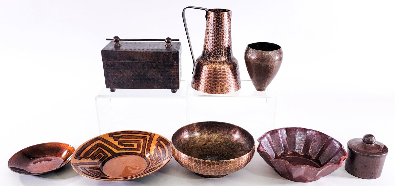Metalware (8) Items [Wall Handarbeit] (1 of 6)