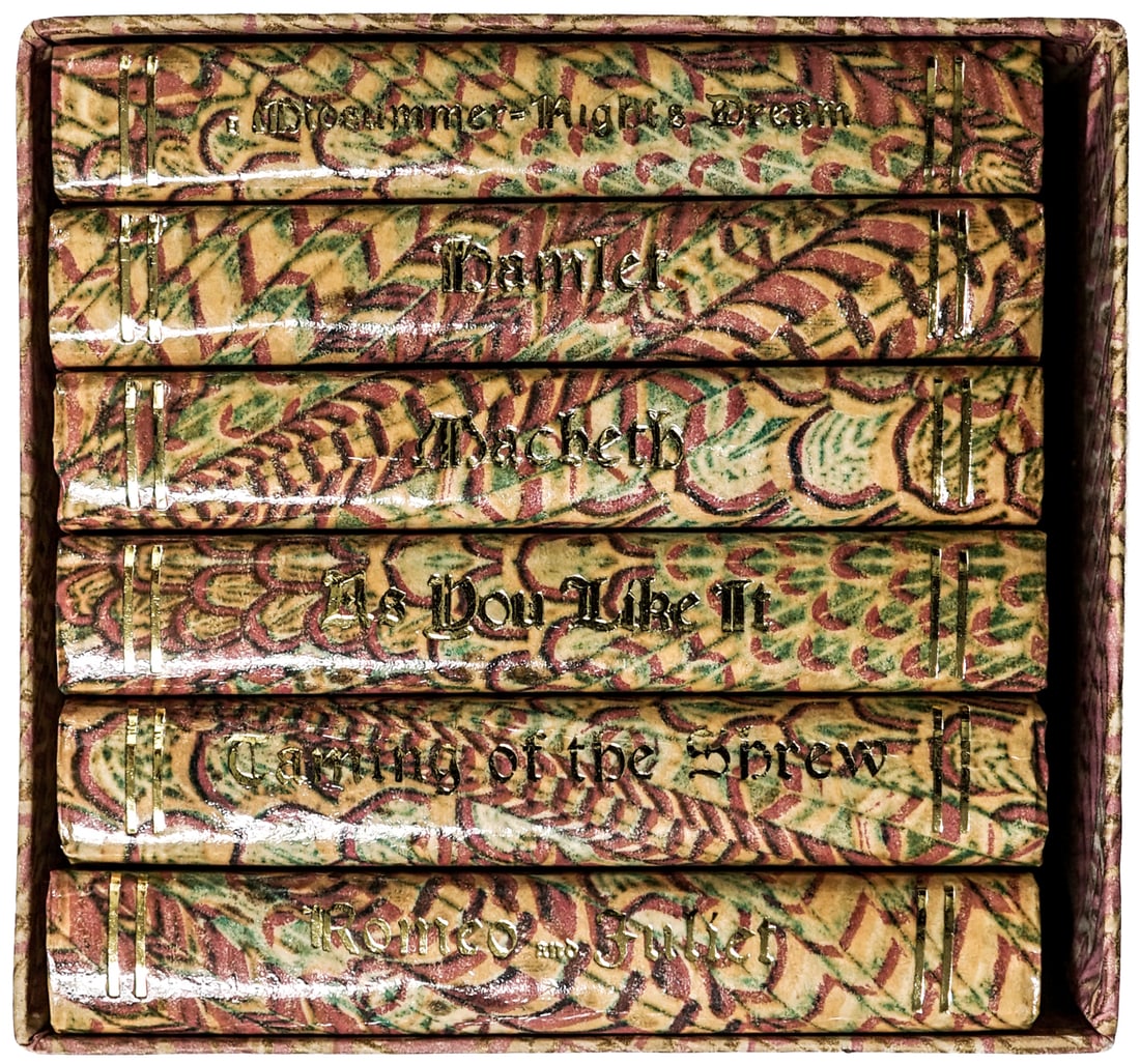 Midget Classics Shakespeare 6 Vol Set Boxed: Shakespeare Midget Classics hardcover 6 volume boxed set. Burgess and Bowes, London. Lot measures 3.75 in. H x 3.75 in. W x 2.5 in. D for shipping purposes only. The absence of a condition report does