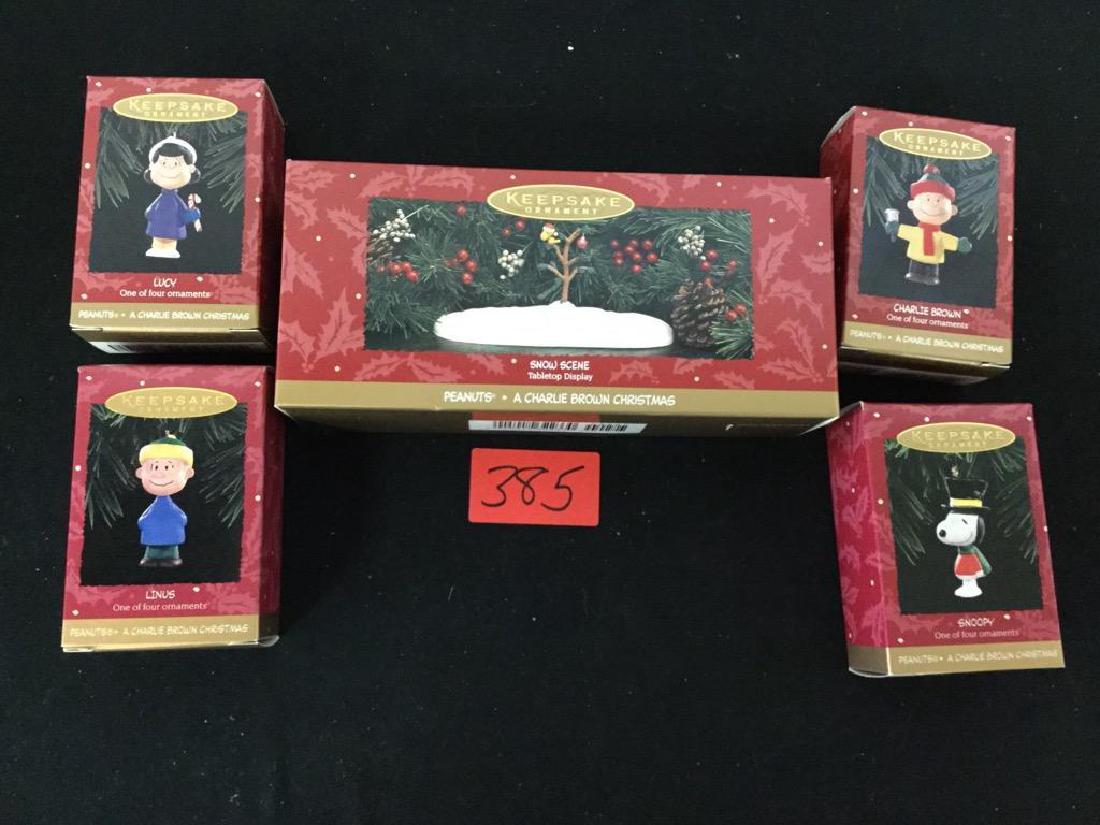 VINTAGE SET OF FOUR. HALLMARK KEEPSAKE ORNAMENTS. A (1 of 2)