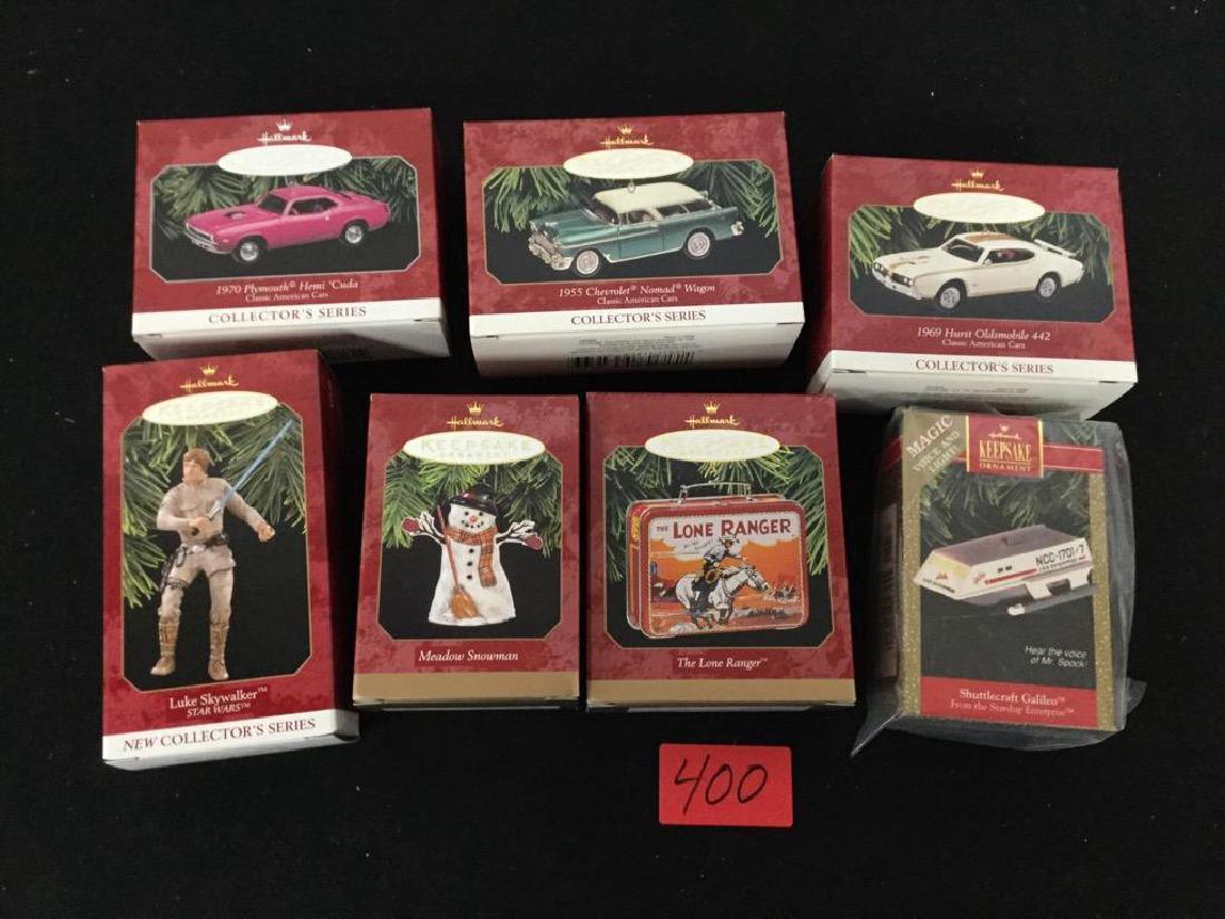 VINTAGE HALLMARK KEEPSAKE COLLECTOR ORNAMENTS. VINTAGE (1 of 2)