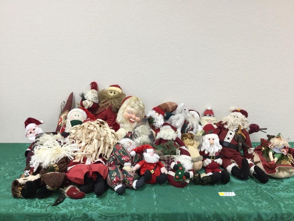 Large Lot of Santa Claus Plush - All For One Money: Large Lot of Santa Claus Plush - All For One Money
