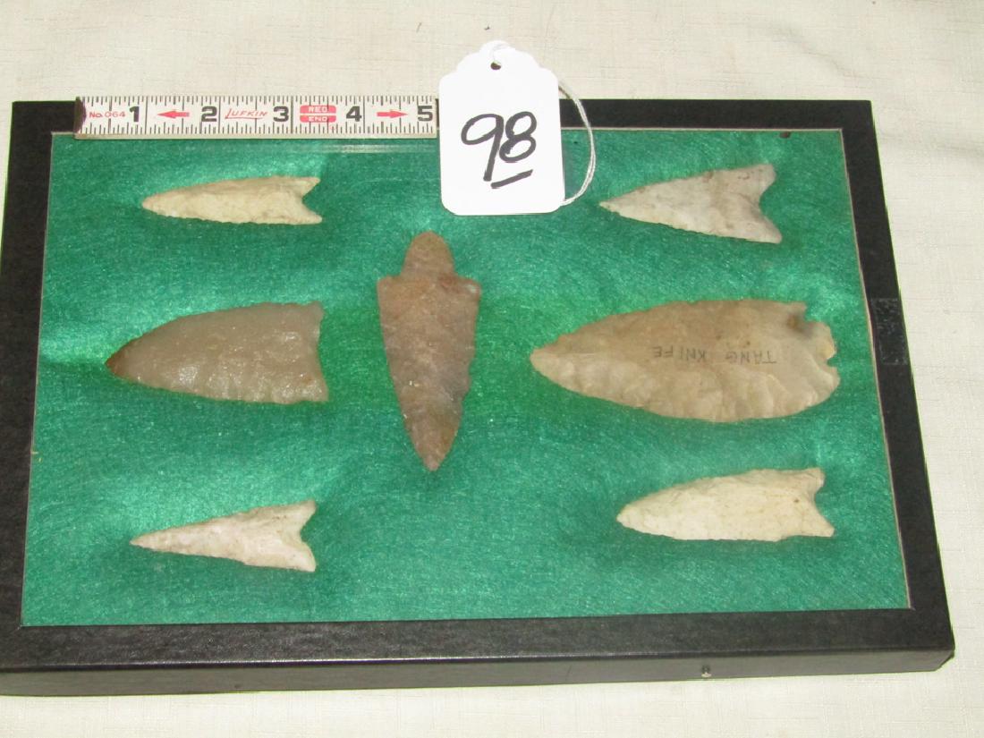 7 pc.tools: Frame with 7 pc. Flint tools