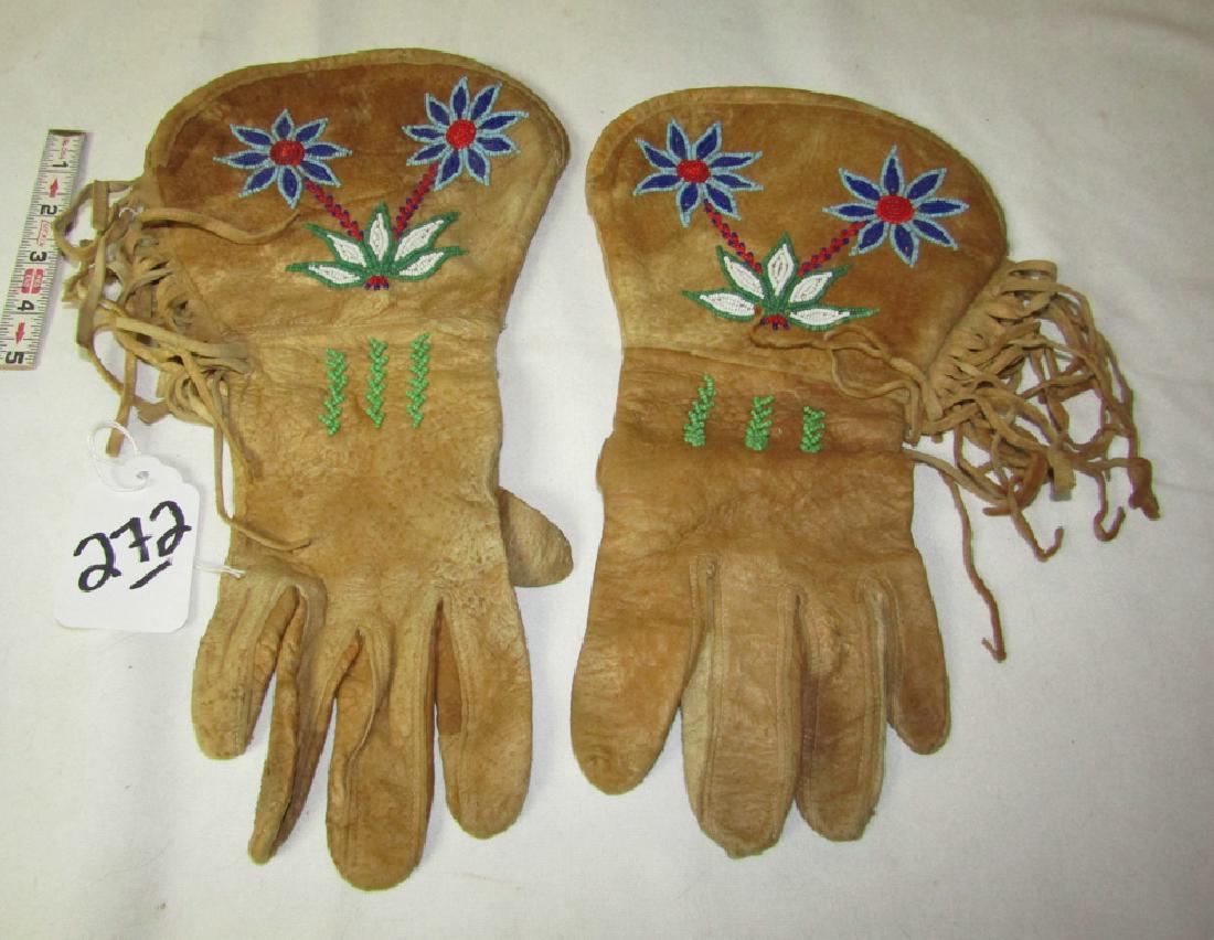 Gauntlets: Pr. Great Lakes beaded gauntlets, very good cond. 20th/. Century