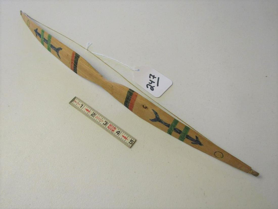 Bow: Hupa 21" painted bow, good cond. Ca. 1940