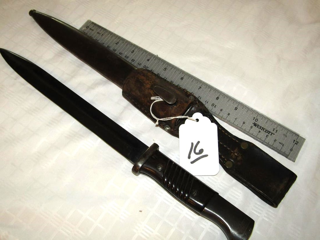 Bayonet: 42 COF 8360 bayonet with scabbard