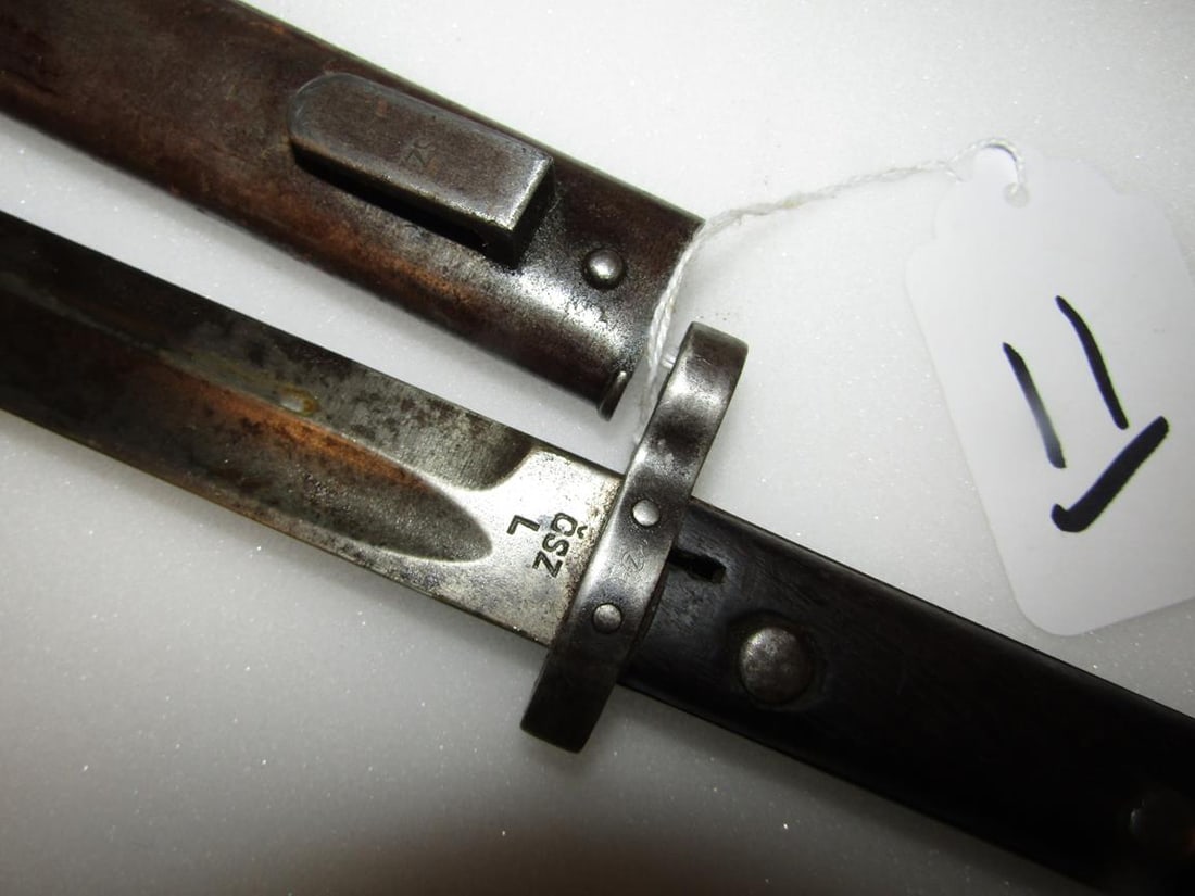 Bayonet: 17" bayonet CSZL with scabbard