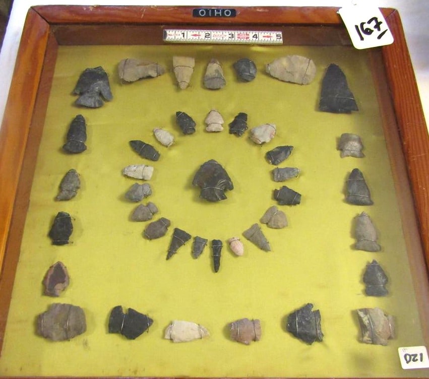 41 points: Wood display with 41 pc points and tools, Ohio