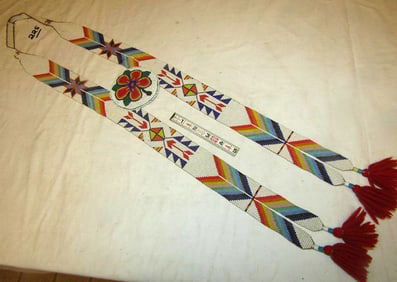 Beaded collar