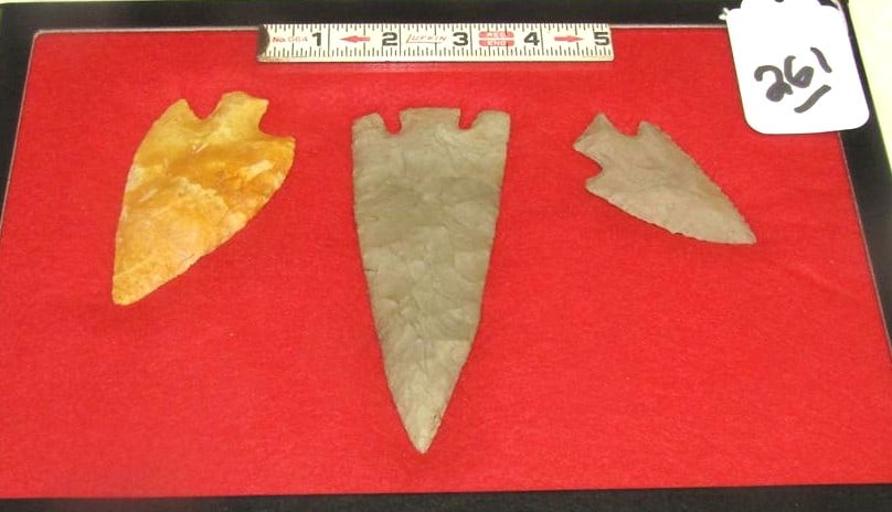 3 Arrowheads (1 of 1)