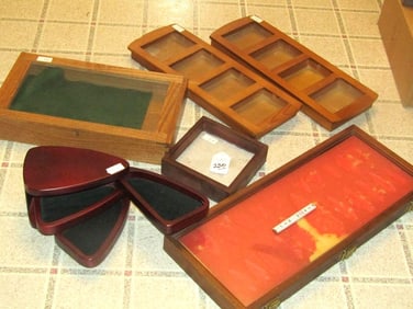 6 display cases
