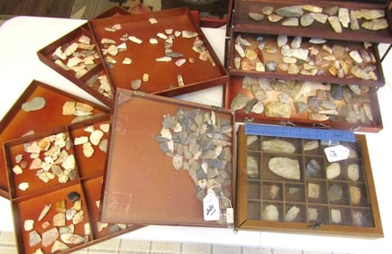 Numerous flint pcs