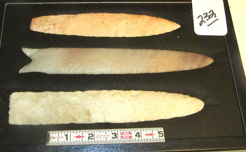 3 Arrowheads (1 of 1)