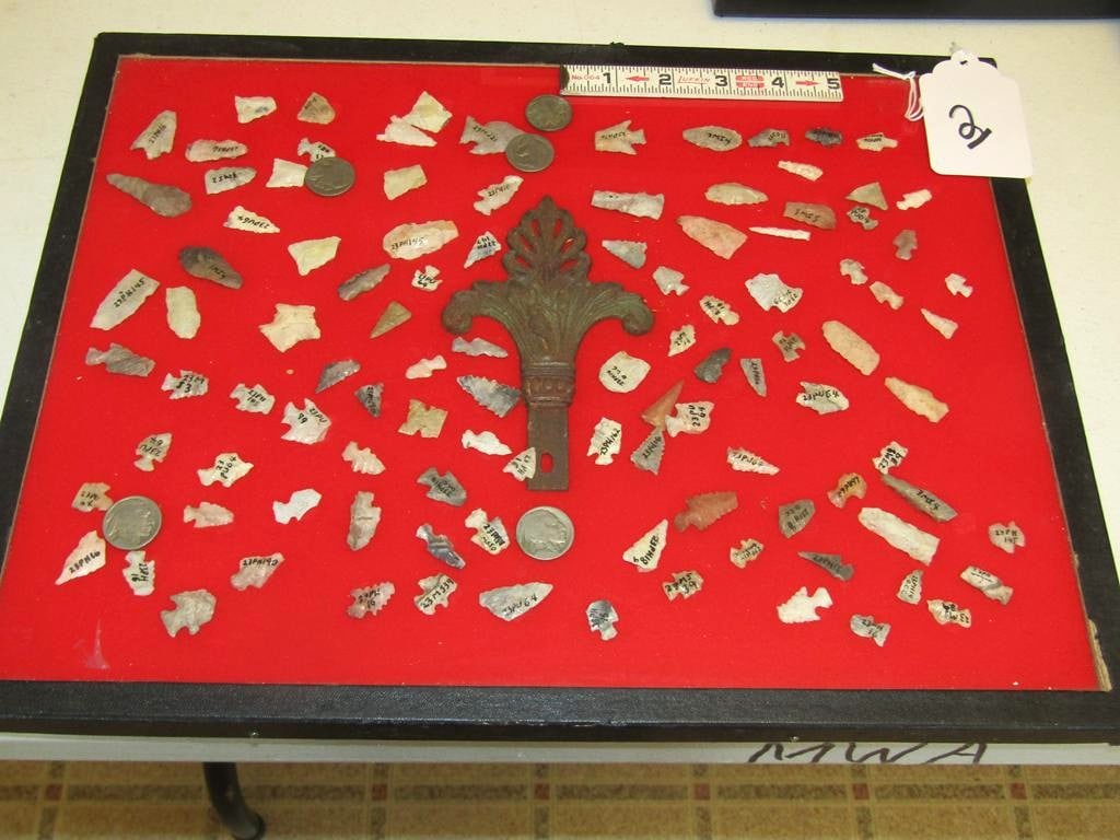 Numerous points: Large display with numerous bird points and large center item, 5 Indian head nickels, large center pc, many points broken