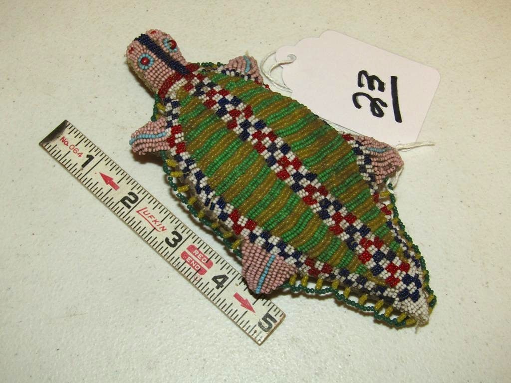 Fetish: Crow fully hide beaded 6 3/4" turtle fetish, good cond