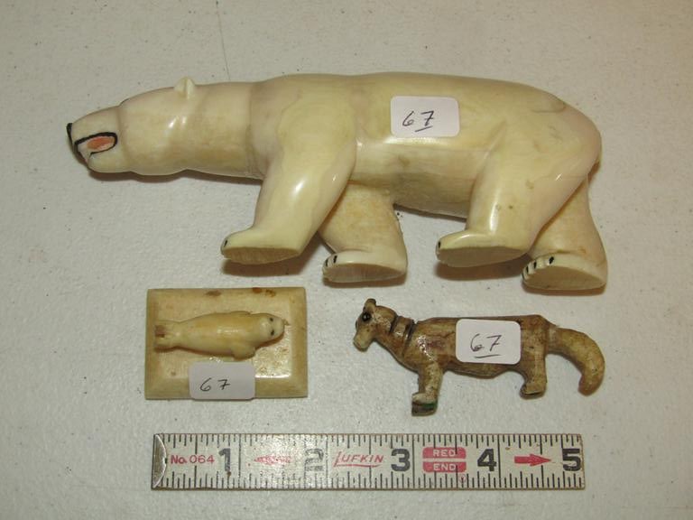 3 pc NWC: 3 pc Northwest Coast incl. 6" bear, seal and animal,