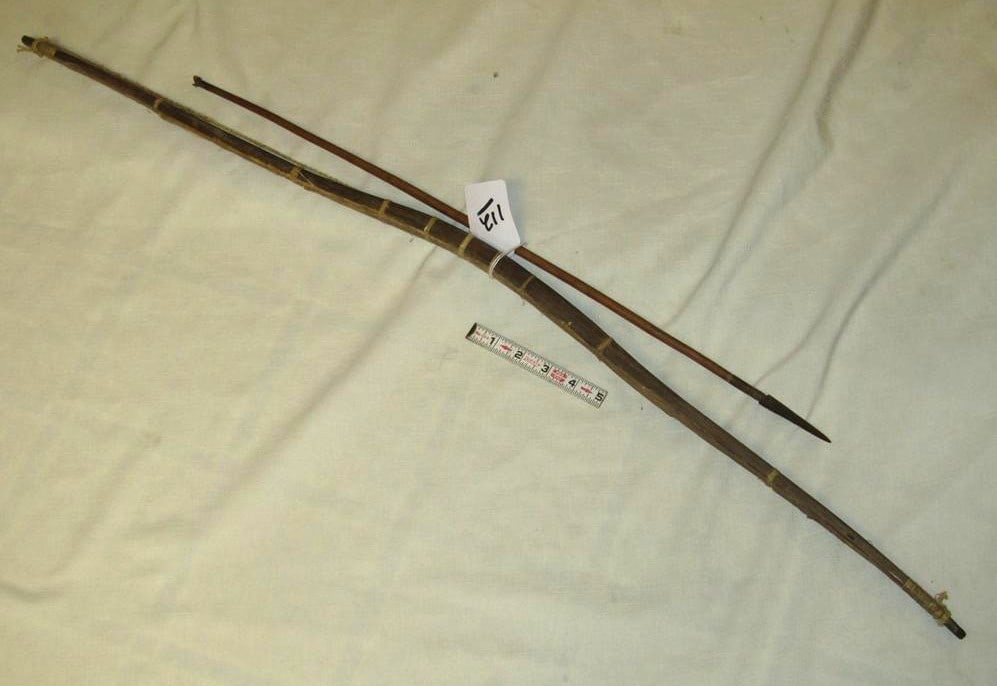 Bow & arrow: Plains sinew backed 38" bow with 25" metal tip arrow, good cond