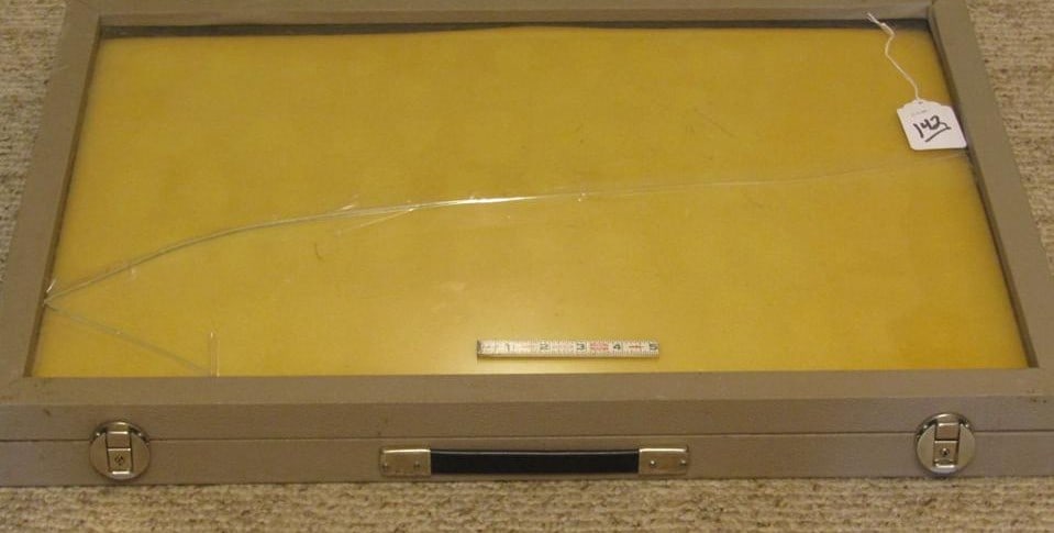 Display case (1 of 1)