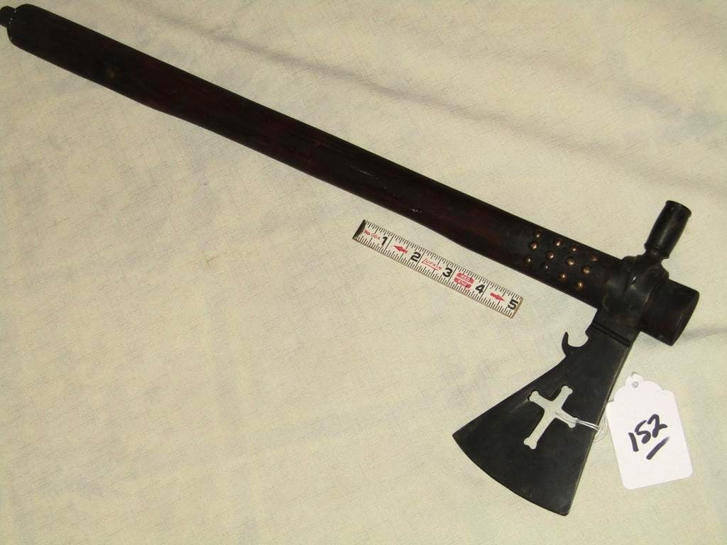 Pipe tom: Plains 22" pipe tomahawk with 8 1/2" cross cut out metal pipe bowl, tack decorated