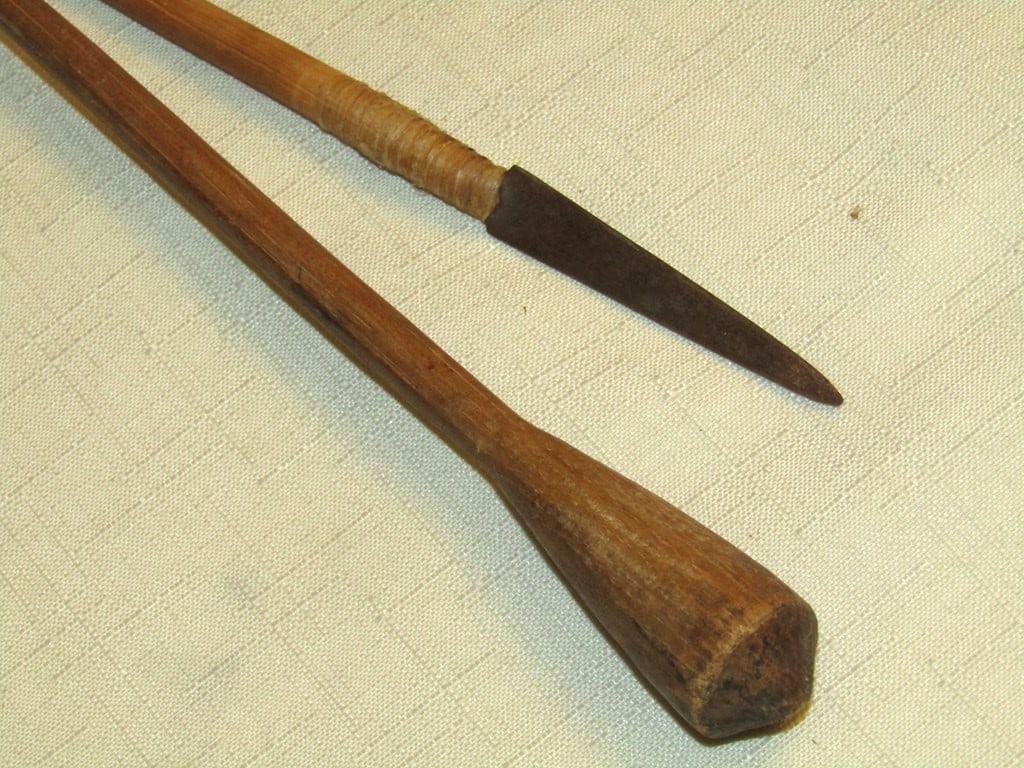 2 arrows (1 of 1)