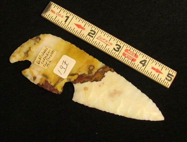 Knife: Colorful 5 7/16" corner tang knife, not examined for coa