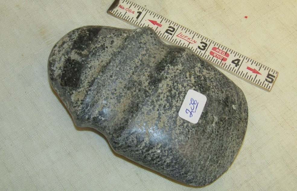 Axe: 5 1/4" full grooved axe, not examined for coa