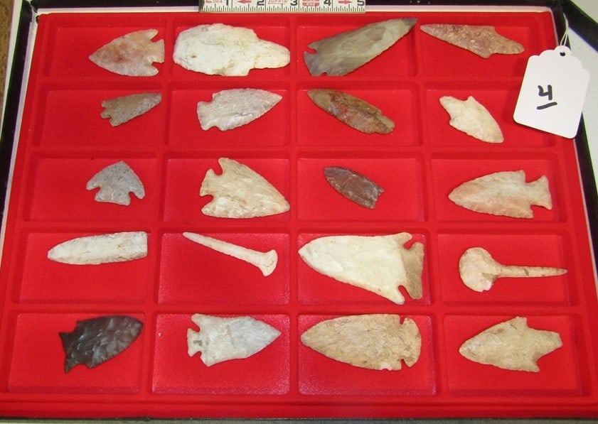 20 points: Separated display with 20 pc various points, largest 3 1/2", Cook collection, not examined for coa