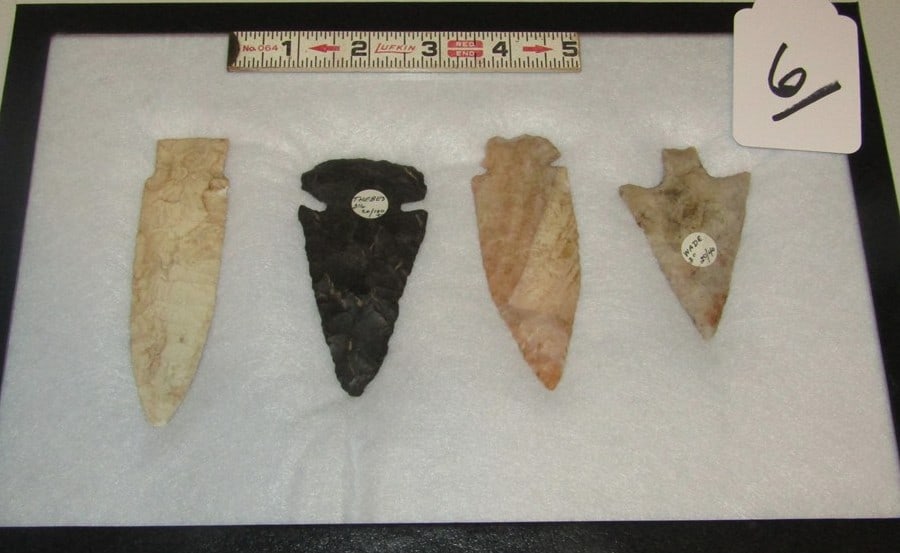 4 points: Display with 4 pc points, largest 4 1/4", Cook collection, not examined for coa