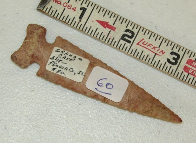 Point: 3 5/8" Graham Cave with information,, Illinois, Cook collection, not examined for coa