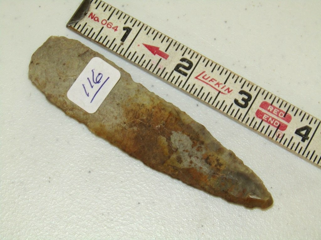 Point: 4" Agate Basin point, glue residue on back side, Lamp collection, not examined for coa