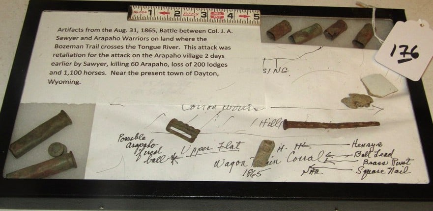 War relics: Display with Indian war relics from Wyoming battlefield, with information, good condition, beranek collection