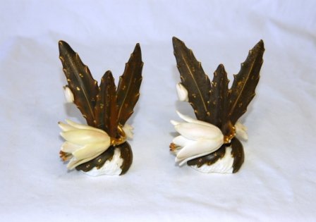 3 Pieces Moore Bros Porcelain. Bowl & 2 ornaments  - 2