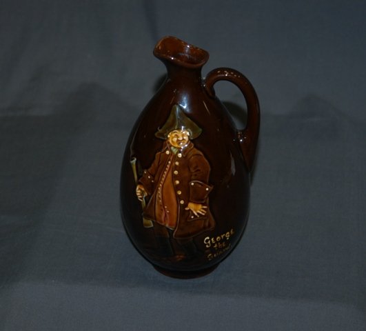 Royal Doulton Kingsware Decanter 'George the Guard - 2