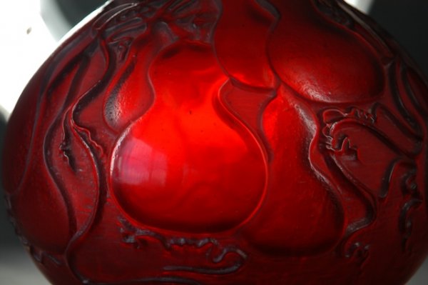 Rene Lalique Deep Red 'Courges' Vase. c.1914 - 9