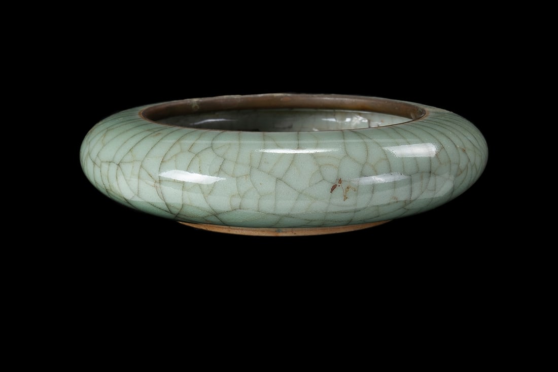 Chinese 'Ge Type' Celadon Brush Washer with Iron Dressed Rim. 19th C. (Dia.14cm)  PROVENANCE: (1 of 3)