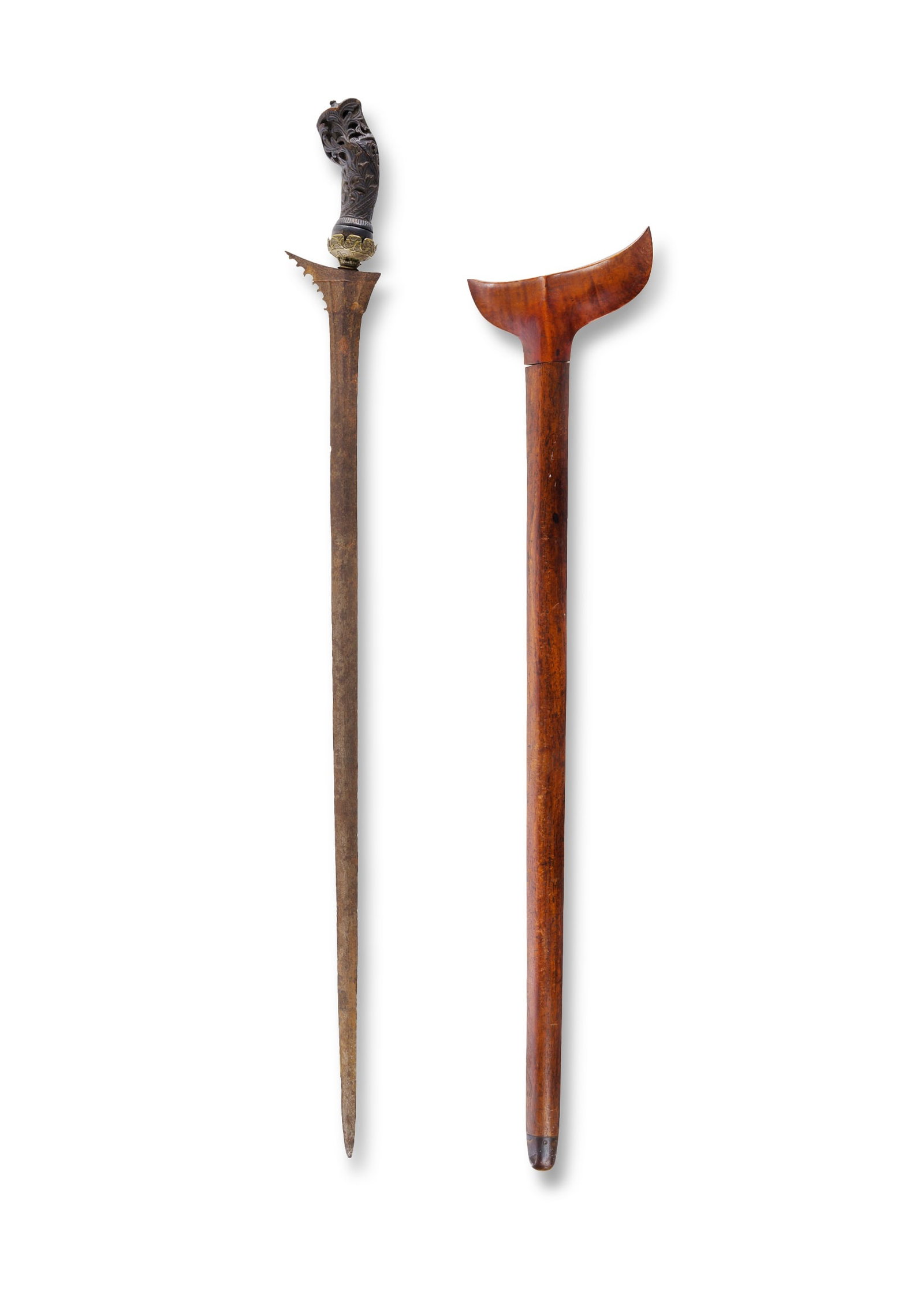 19th C Keris Panjang, Sumatra or Malaysia: 19th C Keris Panjang, Sumatra or Malaysia Execution keris with narrow blade; carved horn hilt. (L61cm)