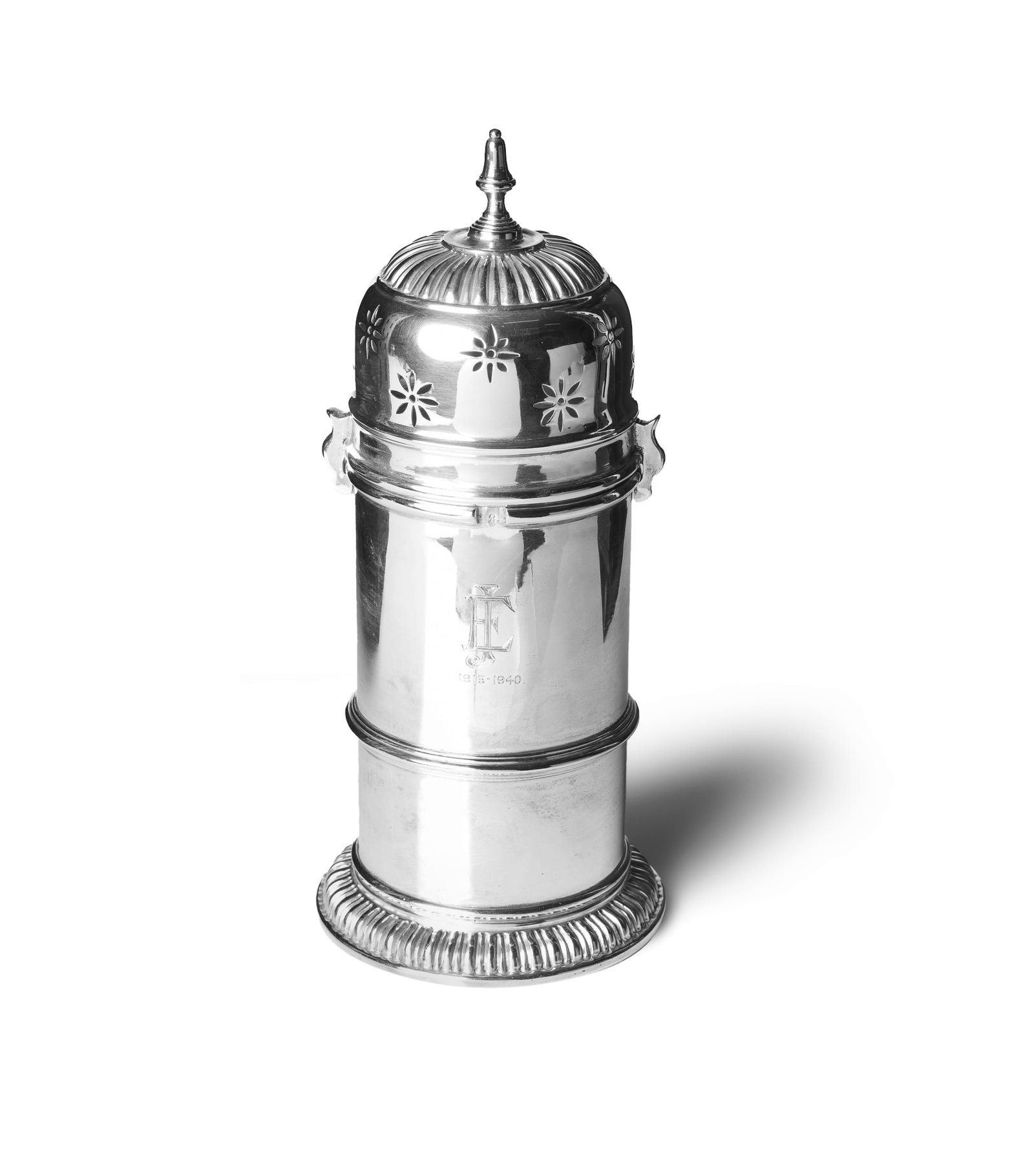 Geo V Sterling Silver 'Light-House' Castor: Geo V Sterling Silver 'Light-House' Castor Hallmarked London 1933, by Hardy Brothers. Base marked 'reproduction 1690', with monogram 'EJ' and dated 1915-1940. (H18.5cm W241g)