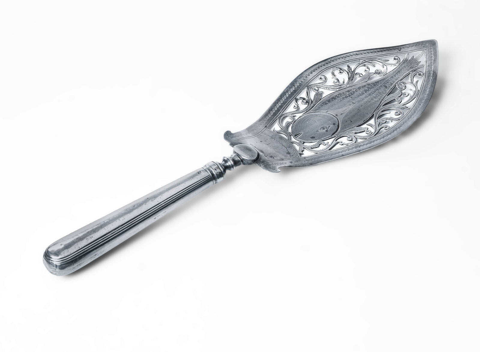 William IV Sterling Silver Fish Server (1 of 2)