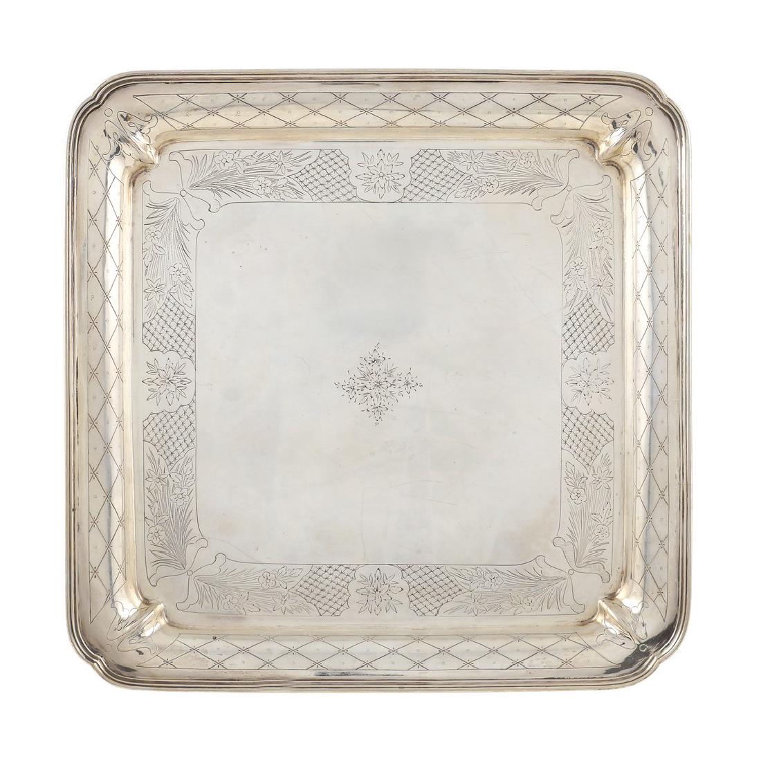A squared silver tray Italy, 20th century peso 1070 gr. (1 of 1)