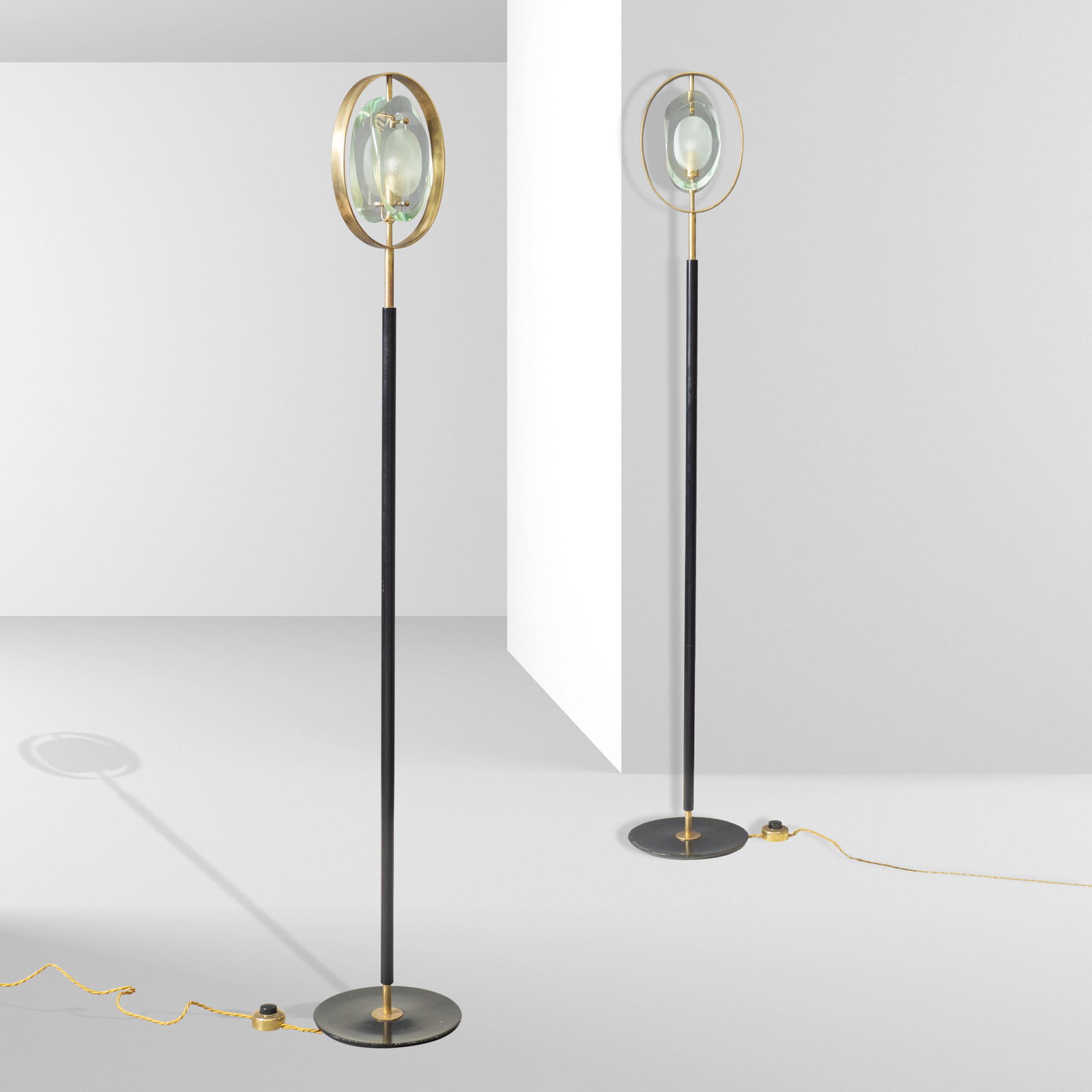 Max Ingrand Italia 1960s 80x70x80 cm: two floor lamps, mod. 2020, brushed nickel-plated brass, cut crystal.Literature: Fontana Arte Gio Ponti, Pietro Chiesa, Max Ingrand, Franco Deboni, ed. U. Allemandi & Co., 2012, n. 388