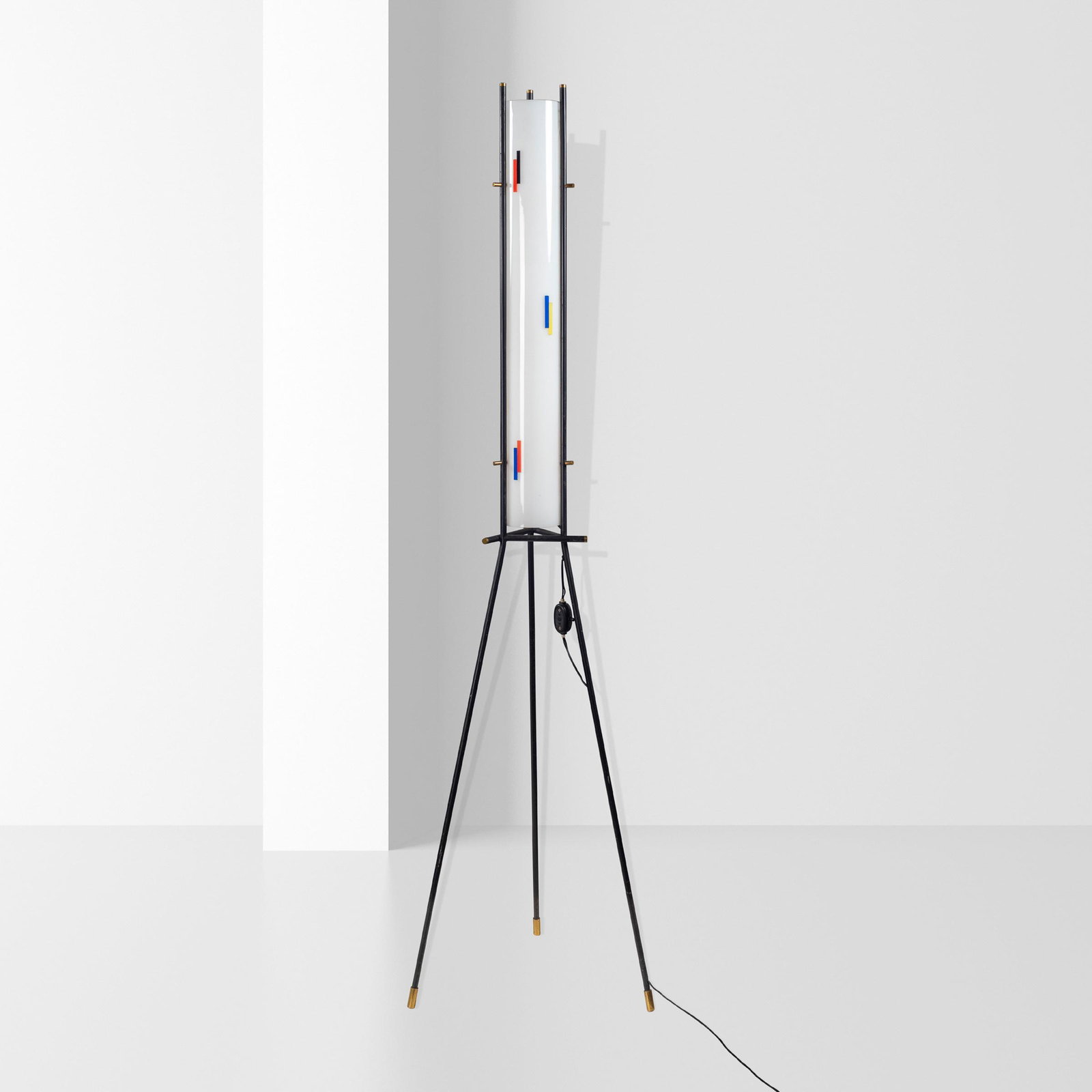 Esperia Italia, anni 60 h. 176 cm.: painted metal and perspex floor lamp