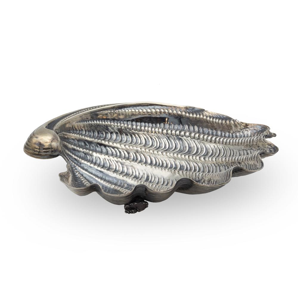 Gianmaria Buccellati, silver shell (1 of 1)