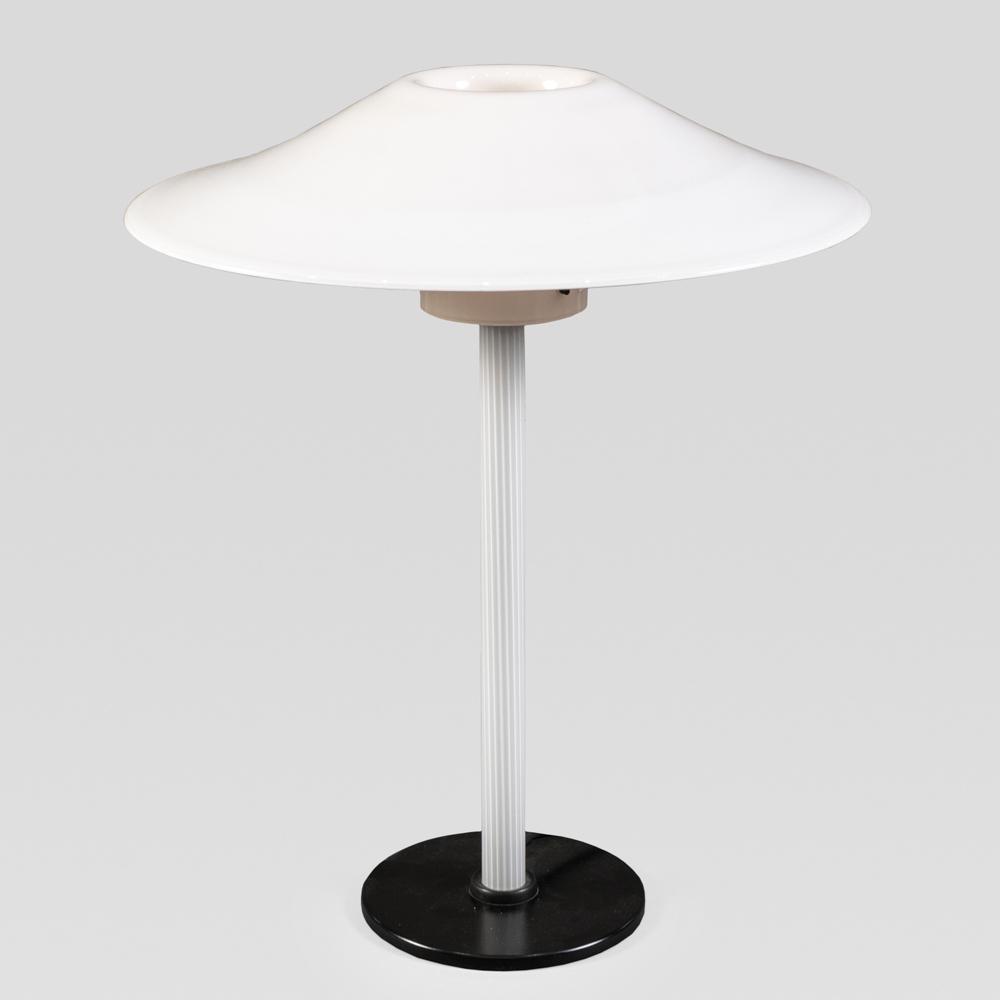 Cini Boeri, prod. Venini: Murano, 1980s, 57x44cm., Chiara mod. lamp, in layered and blown pink glass, cast iron base, signed.Literature: G. Gramigna, Le fabbriche del design. I produttori dell'arredamento domestico in Italia,