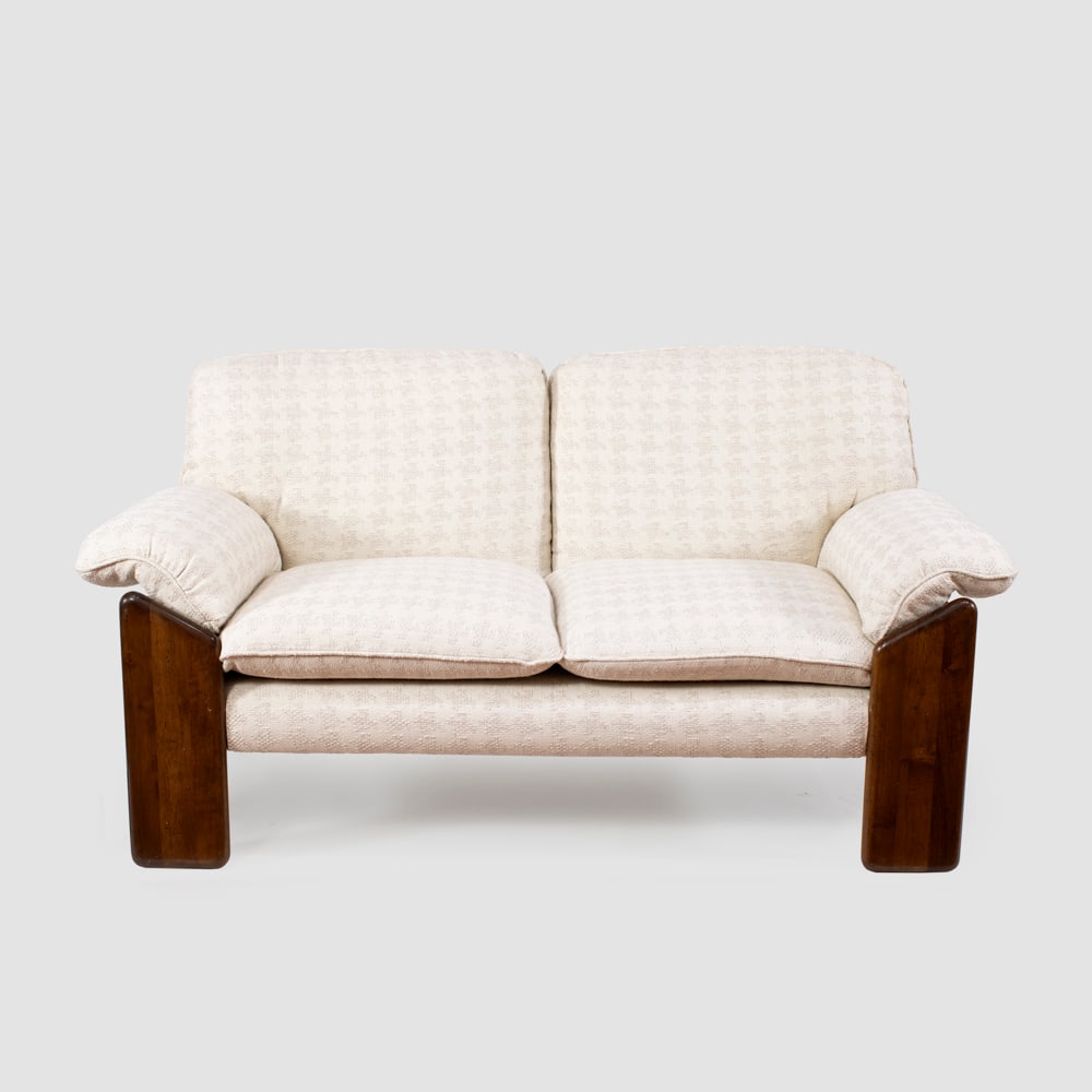 Mario Marenco, prod. Mobilgirgi: Italy, 1970, 85x155x85 cm., two-seater sofa in wood and padded fabric