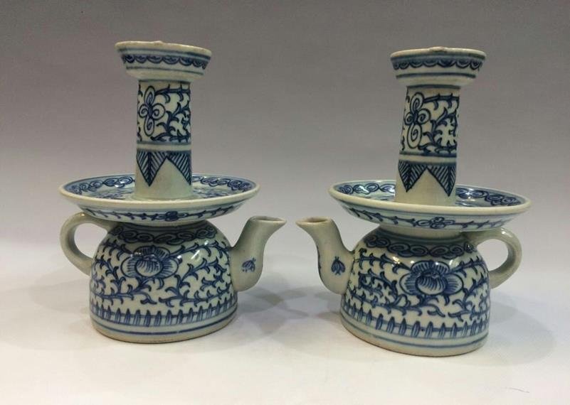 Chinese porcelain teapot candle stand (1 of 3)