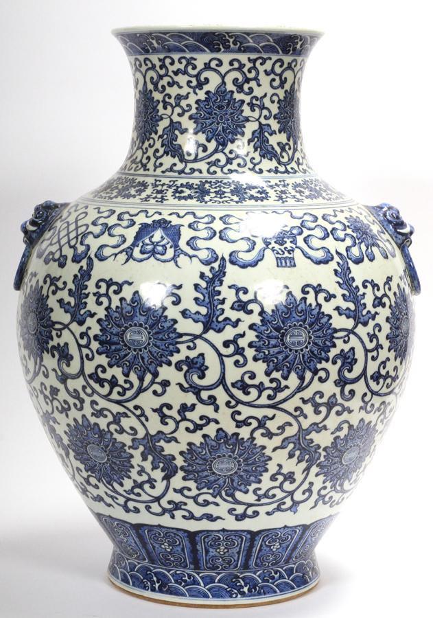 CHINESE PORCELAIN BLUE AND WHILTE BALUSTER FORM VASE (1 of 4)
