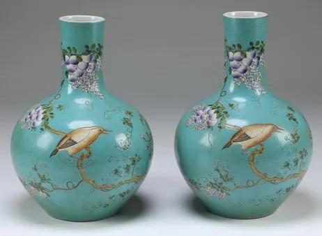 Pair of Chinese turquoise bottle neck vases (1 of 7)
