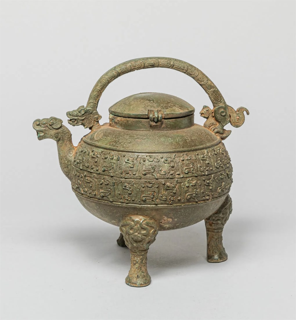 Chinese ancient bronze ware (1 of 9)