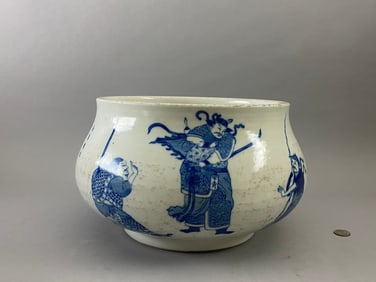 Chinese Qing Dynasty style Kangxi Mark blue and white porcelain figure jar