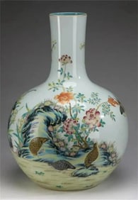 Chinese Qing dynasty qianlong Mark porcelain vase