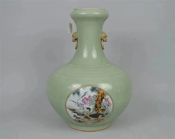 Chinese Qing dynasty qianlong Mark porcelain vase
